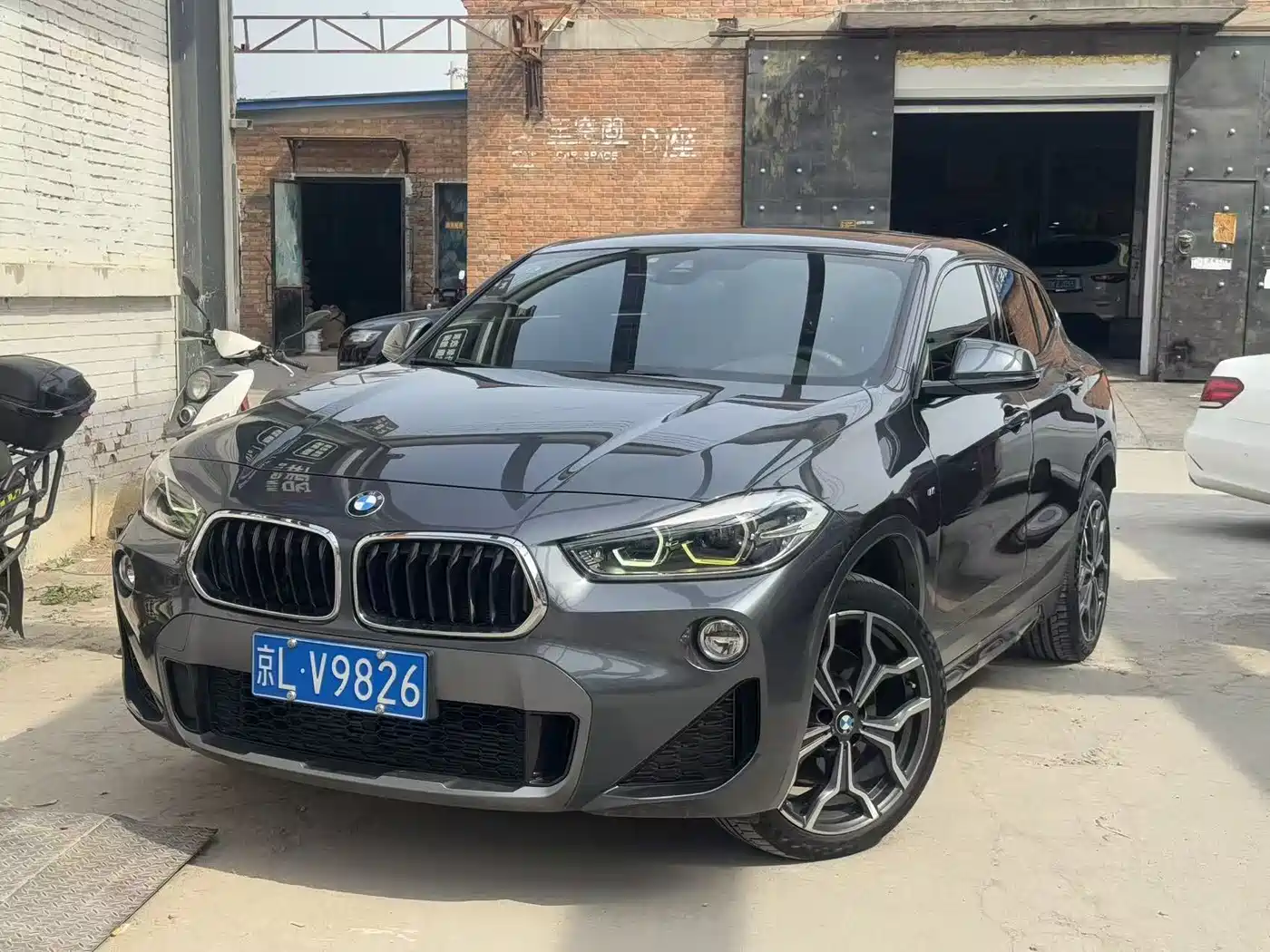 BMW X2