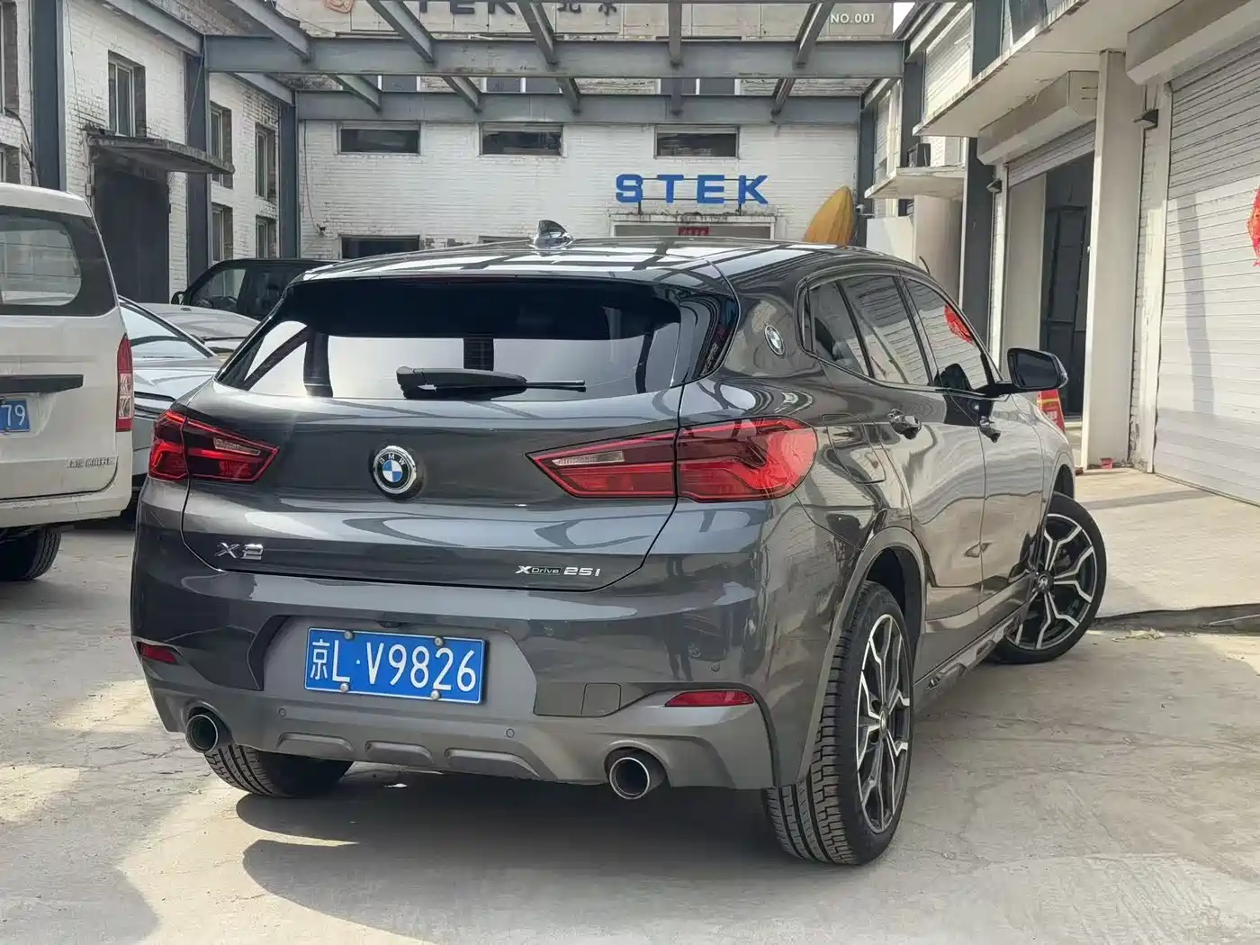 BMW X2