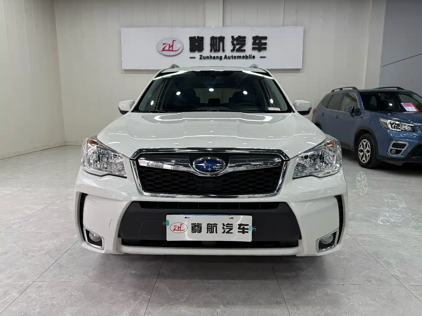 Subaru Forester 2015 2.0i Special Commemorative Edition фото 3