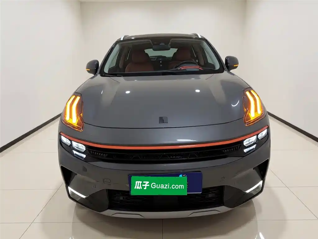 Lynk & Co 06 2020 1.5T Halo фото 3
