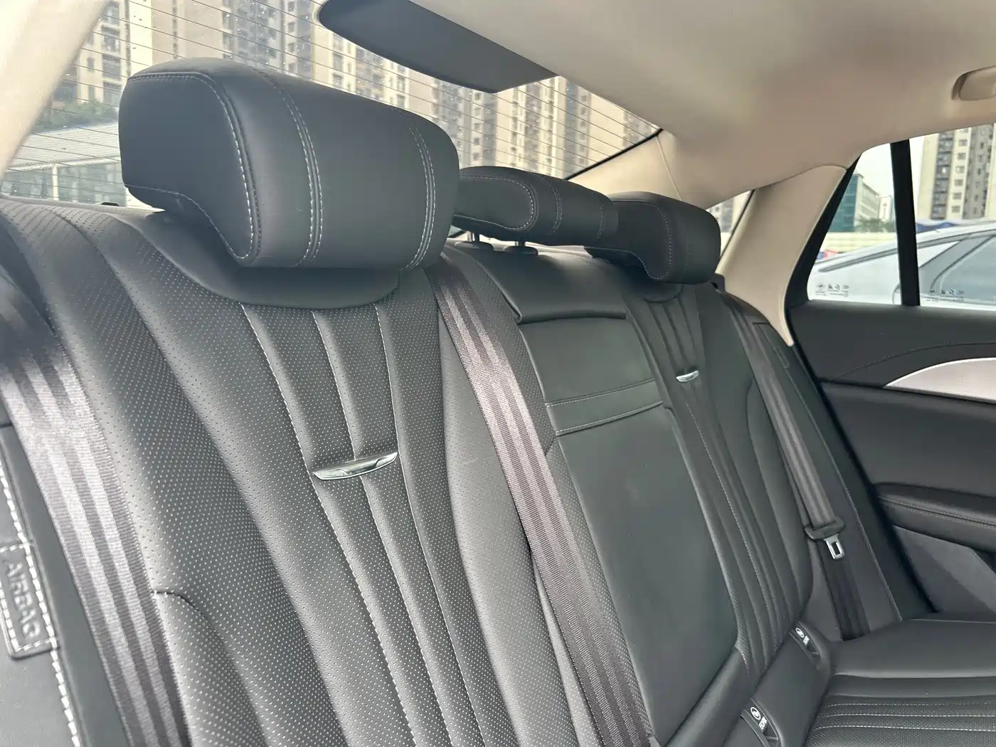 Hongqi H5 2023 2.0T Auto Smart Connect Flag Comfort фото 14