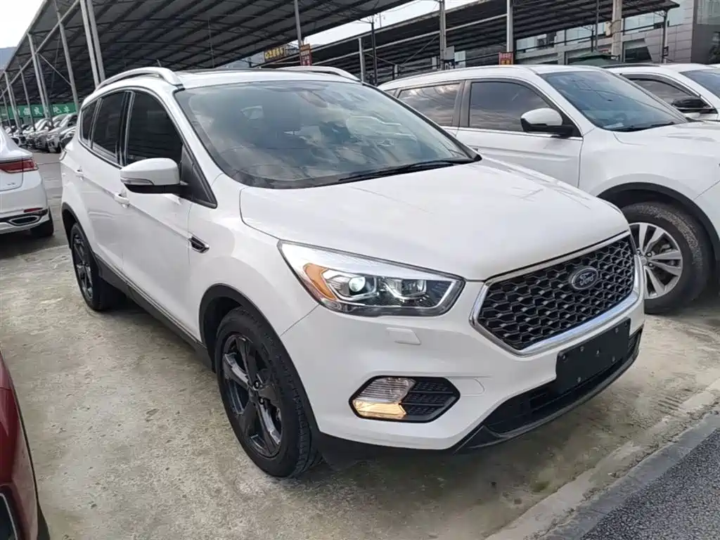 Ford Kuga 2019 2019 EcoBoost 180 FWD Luxury Edition China V