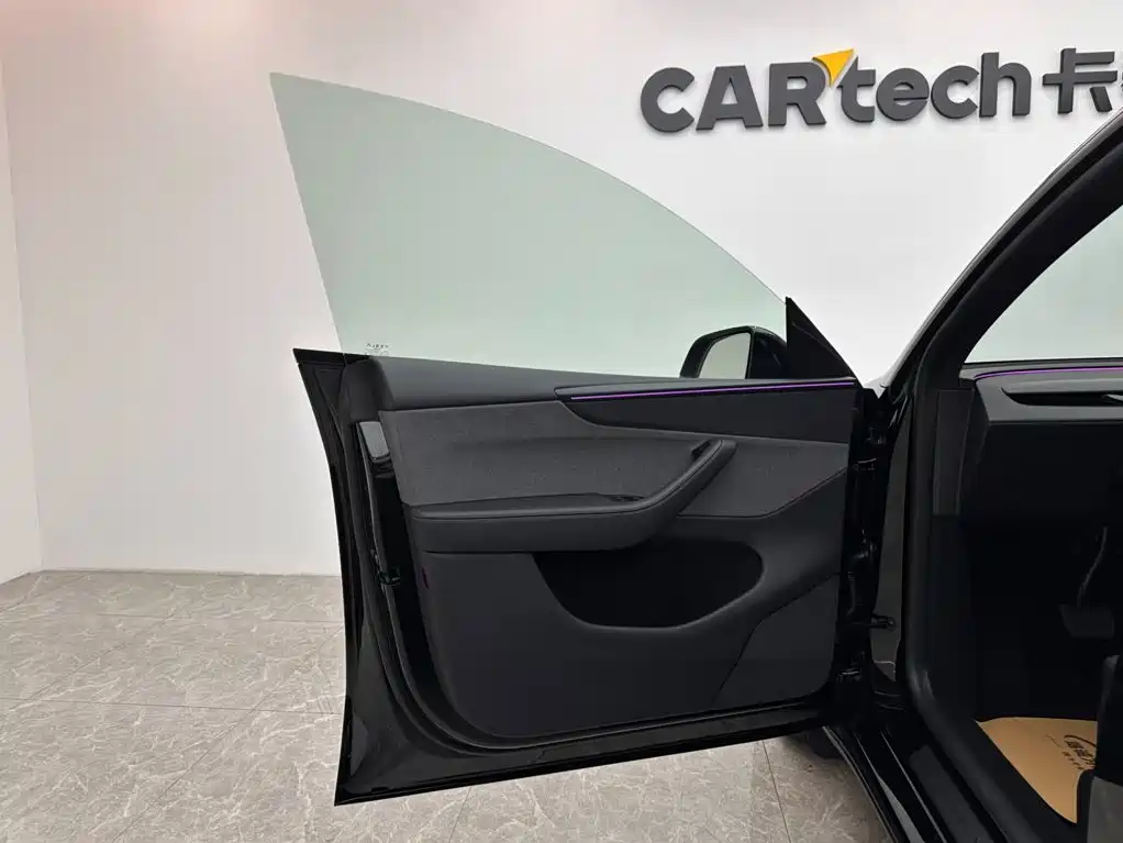 Tesla Model Y 2026 2026 Facelift Long Range Rear-Wheel Drive