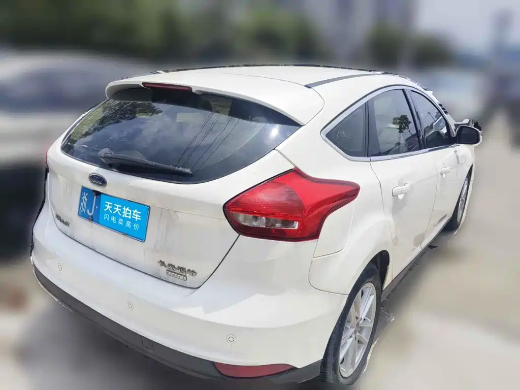 Photo 5 - Ford Focus