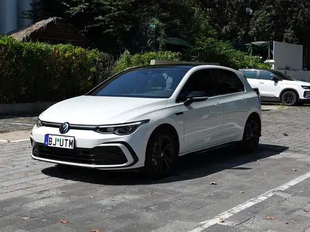 Volkswagen Golf 280TSI DSG R-Line