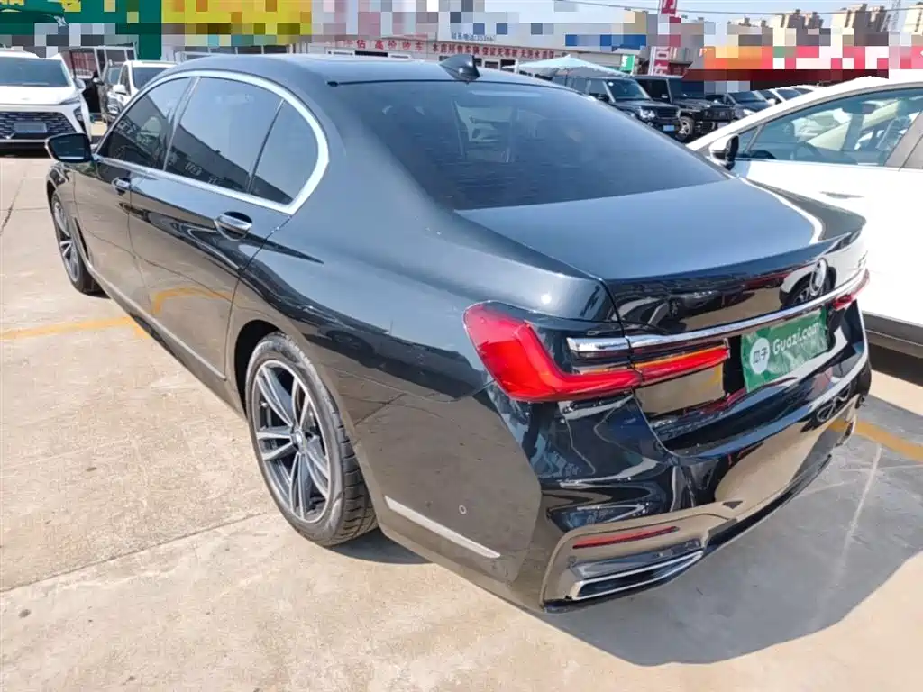 BMW 7-SERIES