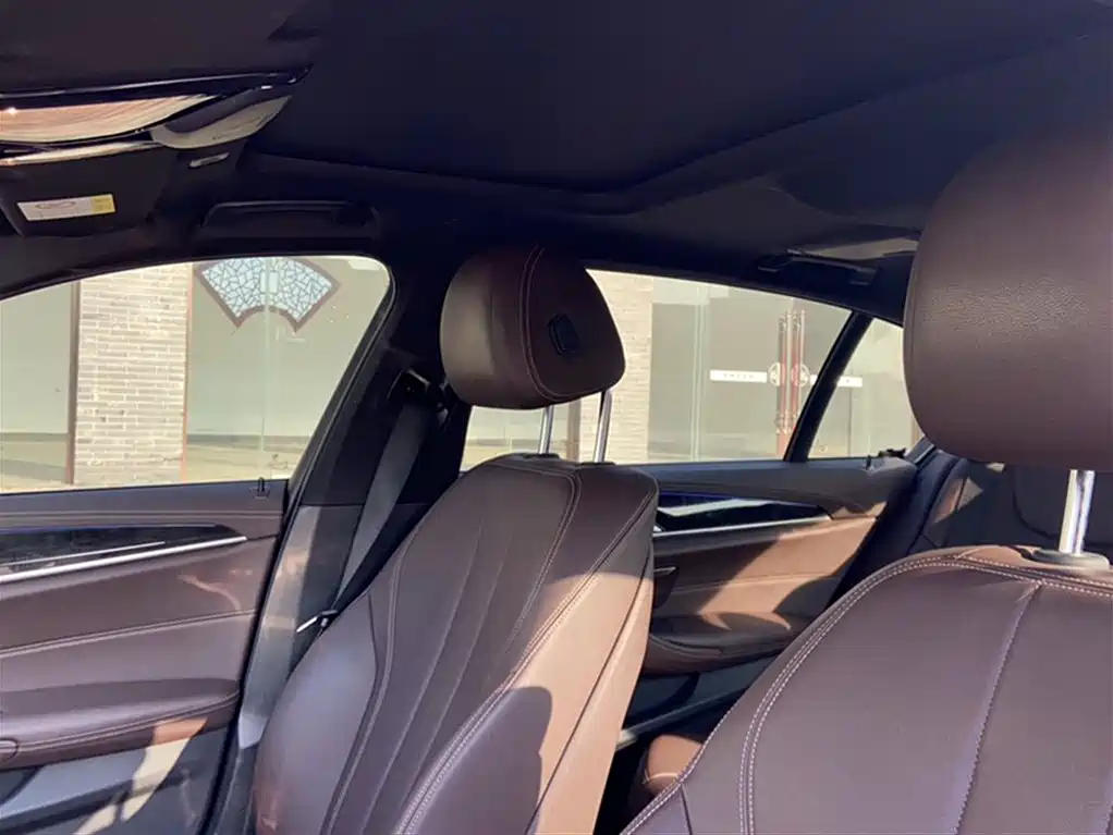 BMW 5 Series 2020 525Li M Sport Package фото 9