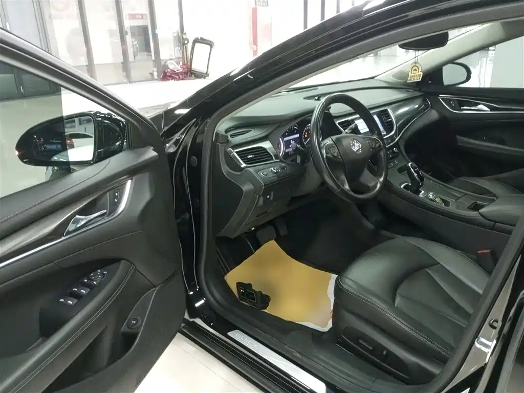 Buick LaCrosse 2022 652T Luxury фото 12