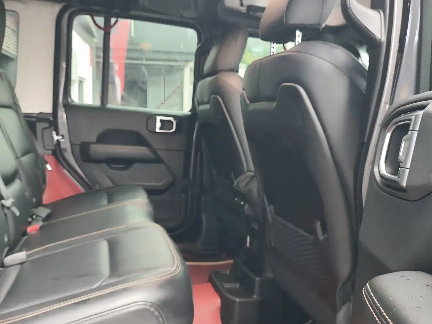 Jeep Wrangler 2025 2024 Model 2.0T Sahara Four-Door Version
