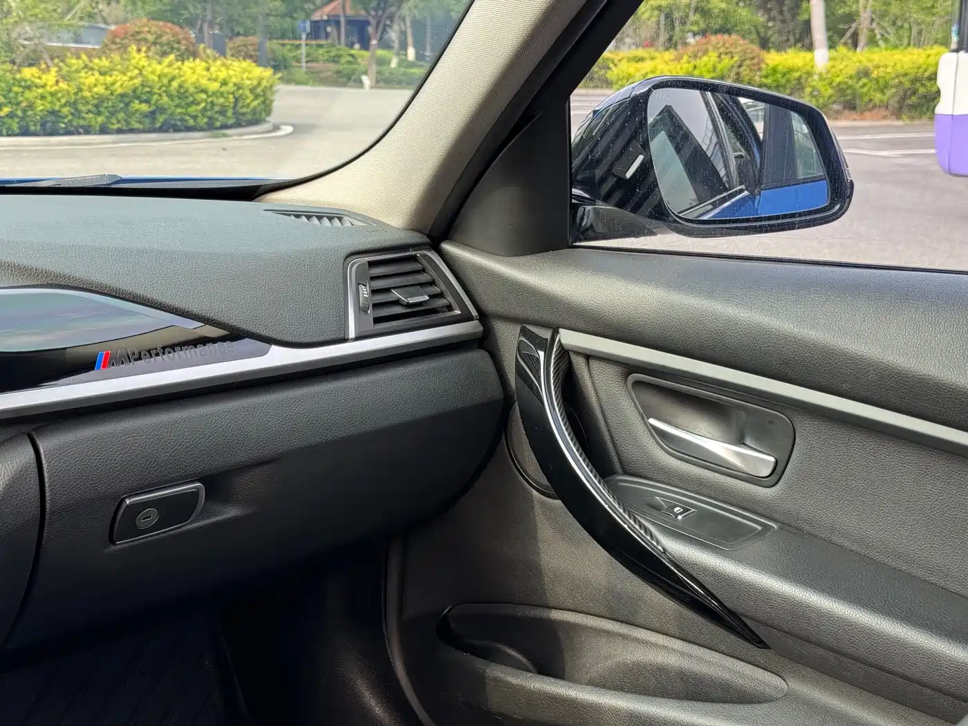 BMW 3 Series 2017 320Li M Sport фото 12