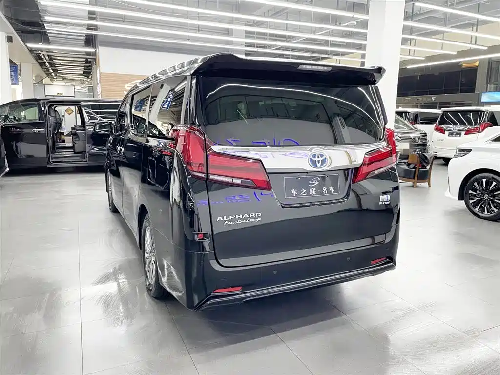 Toyota Alphard 2019 Hybrid 2.5L Premium Edition фото 4