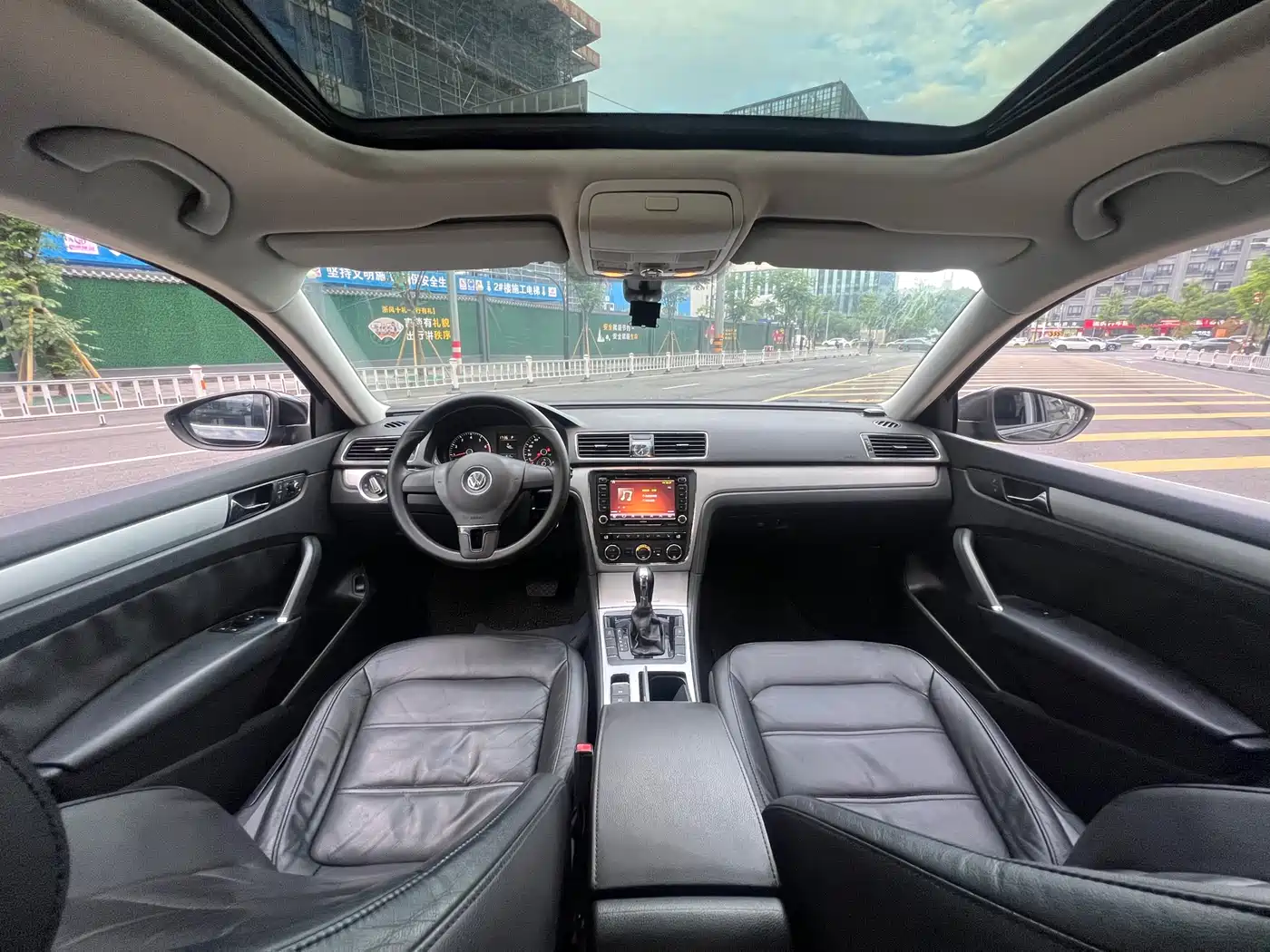 Volkswagen Passat 2013 1.8TSI DSG Zunrong фото 14