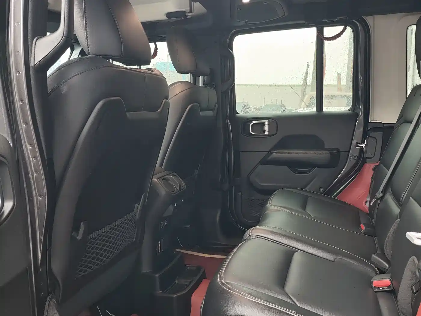 Jeep Wrangler 2025 2024 Model 2.0T Sahara Four-Door Version