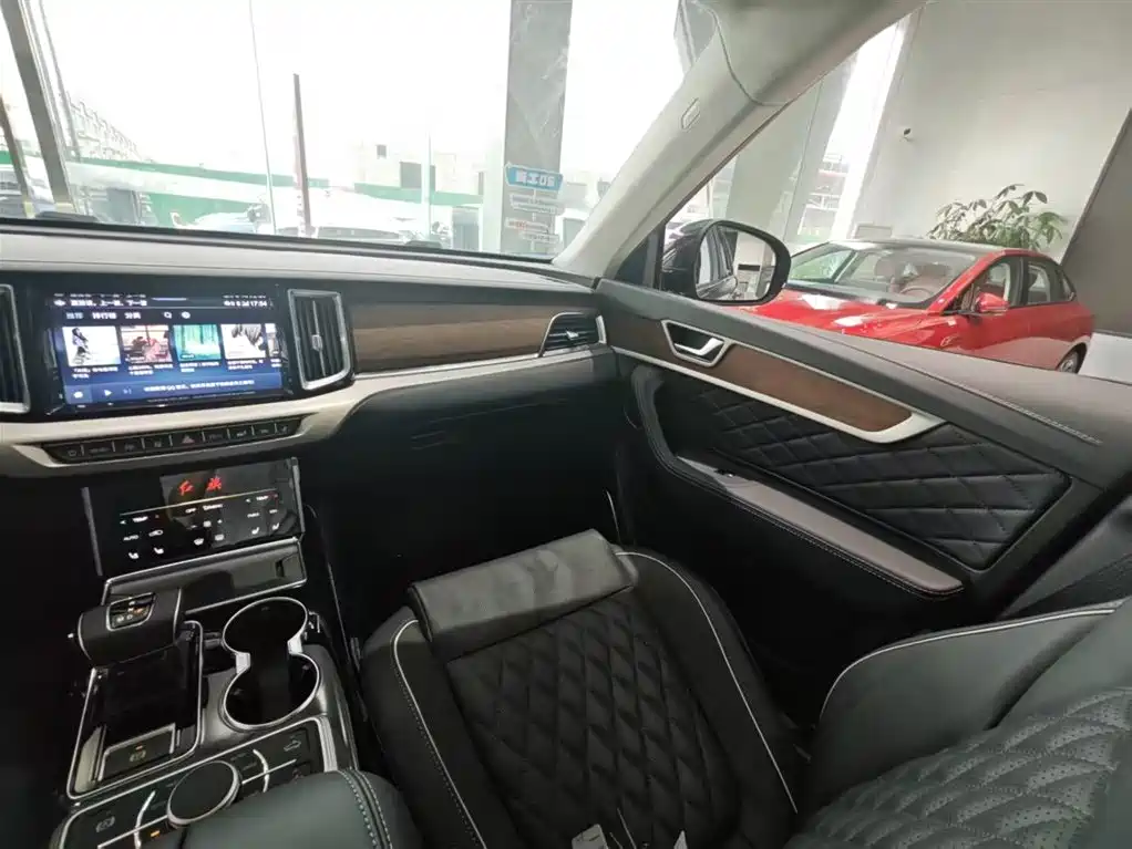 Hongqi HS7 2022 3.0T Auto 4WD Smart Connect Flagship 7-Seater фото 8