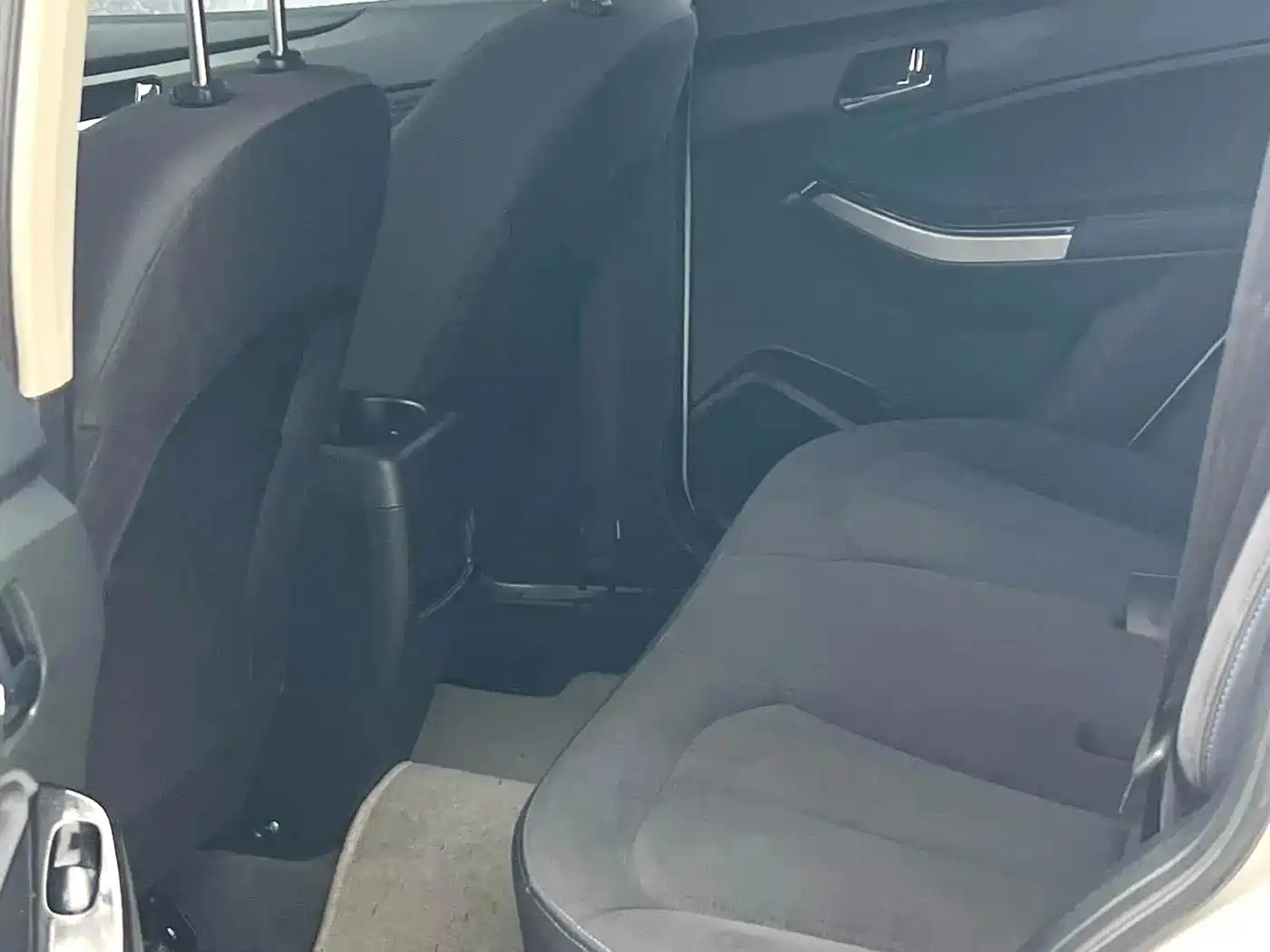 Venucia T70 2016 2016 2.0L CVT Rui Xing Edition