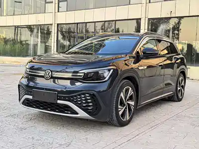 Volkswagen ID.6 CROZZ