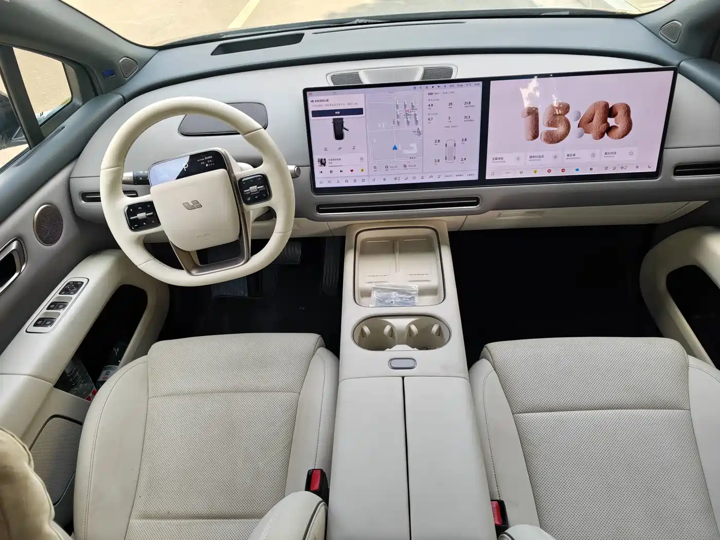 Li Auto i6 2026 2025 4WD Base Model