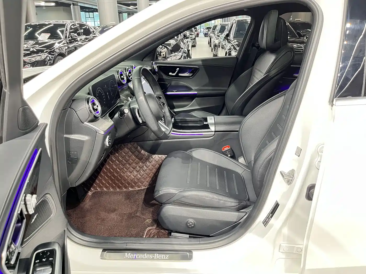 Mercedes-Benz C-Class 2023 C 260 L Sport фото 4