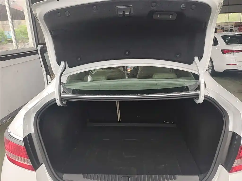 Buick Excelle 2013 Model GT 1.6L Manual Comfort фото 19