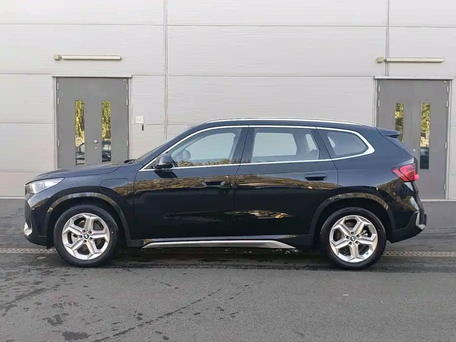 2026 BMW iX1