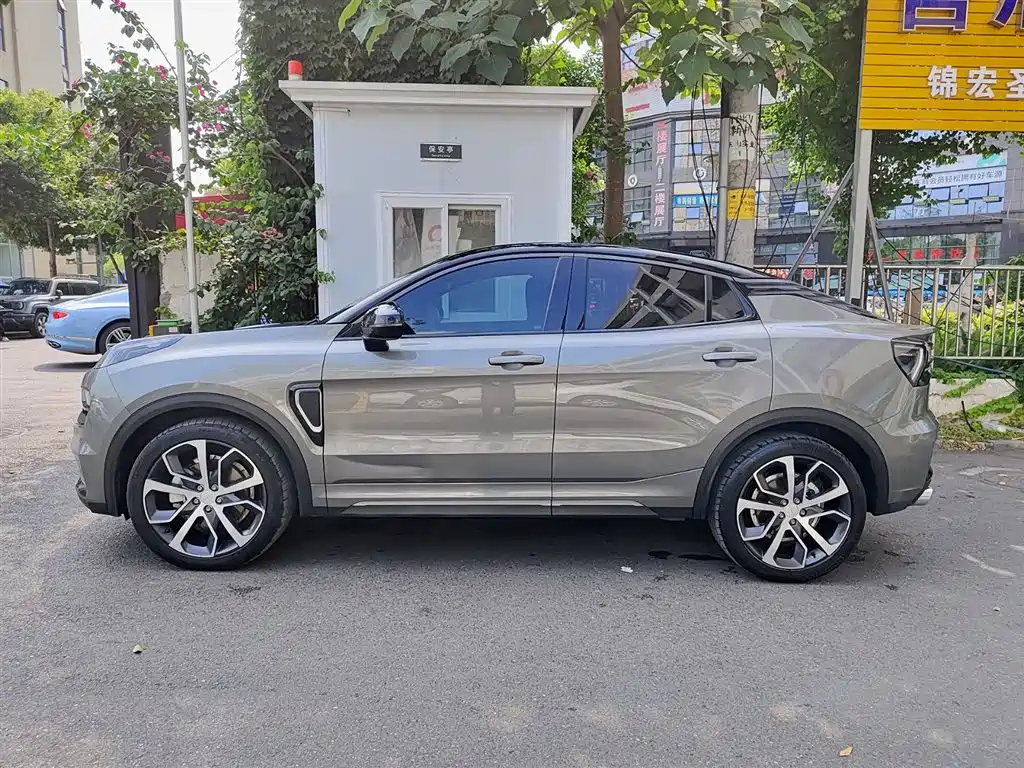 Lynk & Co 05 2022 2.0TD 4WD Power Halo фото 3