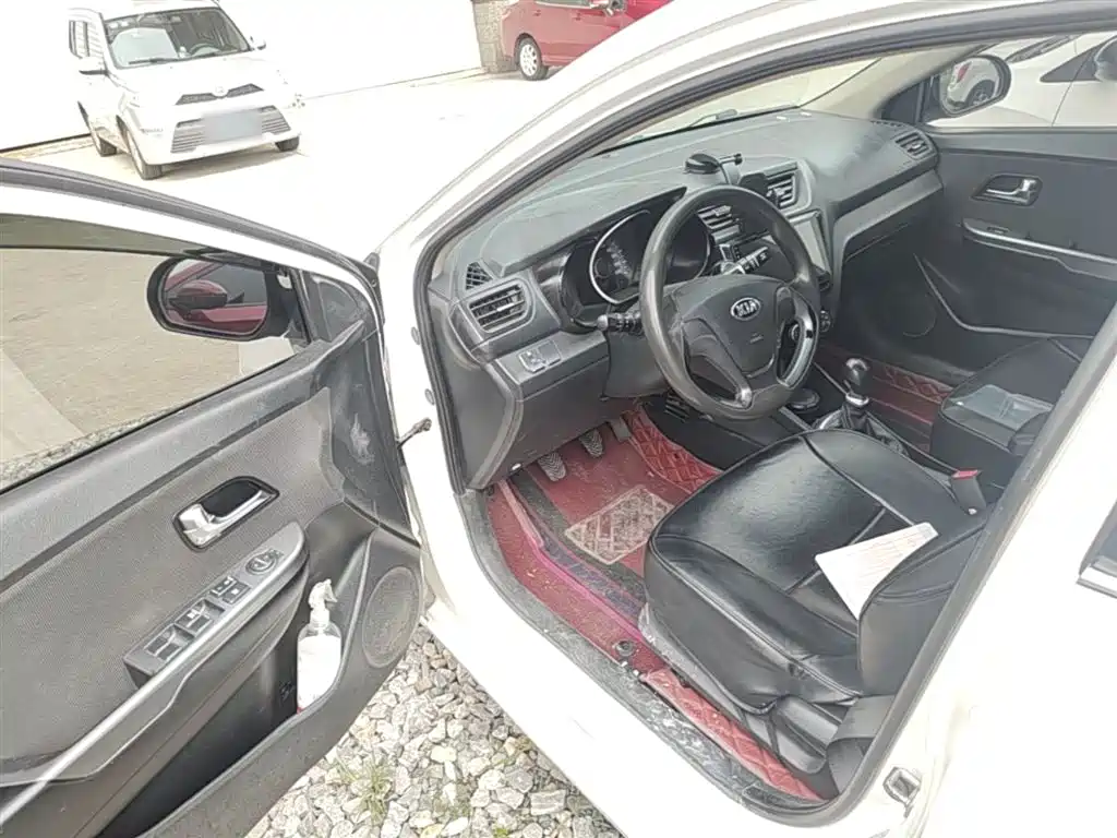 Kia K2 2015 Sedan 1.4L MT GLS фото 16
