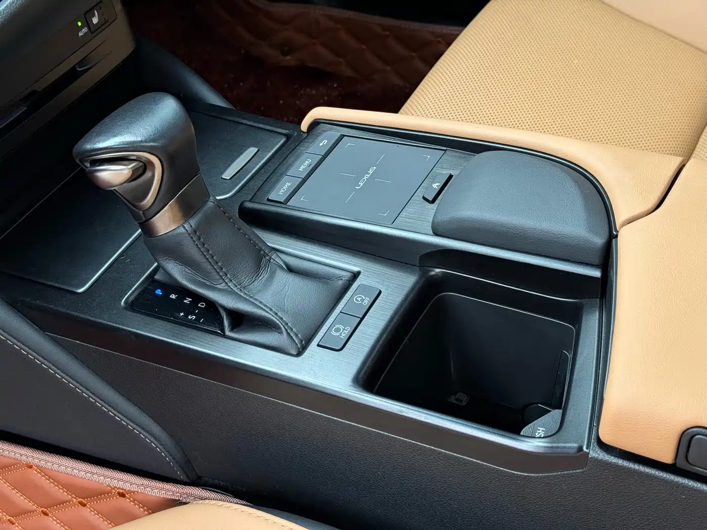 Lexus ES 2021 260 Excellence Edition фото 17