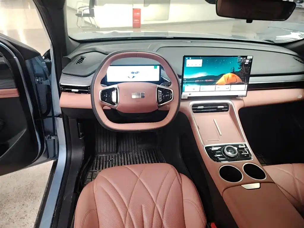 Geely Galaxy Galaxy L6 2025 EM-i 140km Starship Edition фото 11