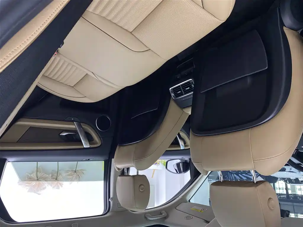 Land Rover Discovery Sport 2024 Performance Technology Edition фото 8