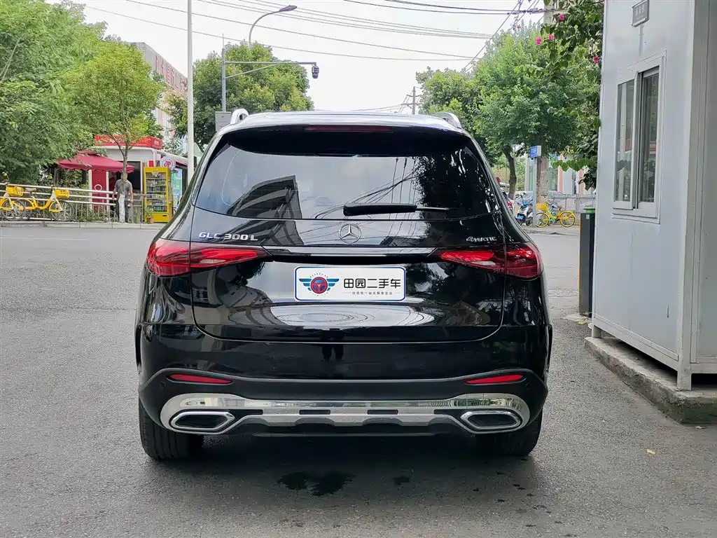 Mercedes-Benz GLC 2023 GLC 300 L 4MATIC Sport 5-Seater фото 5