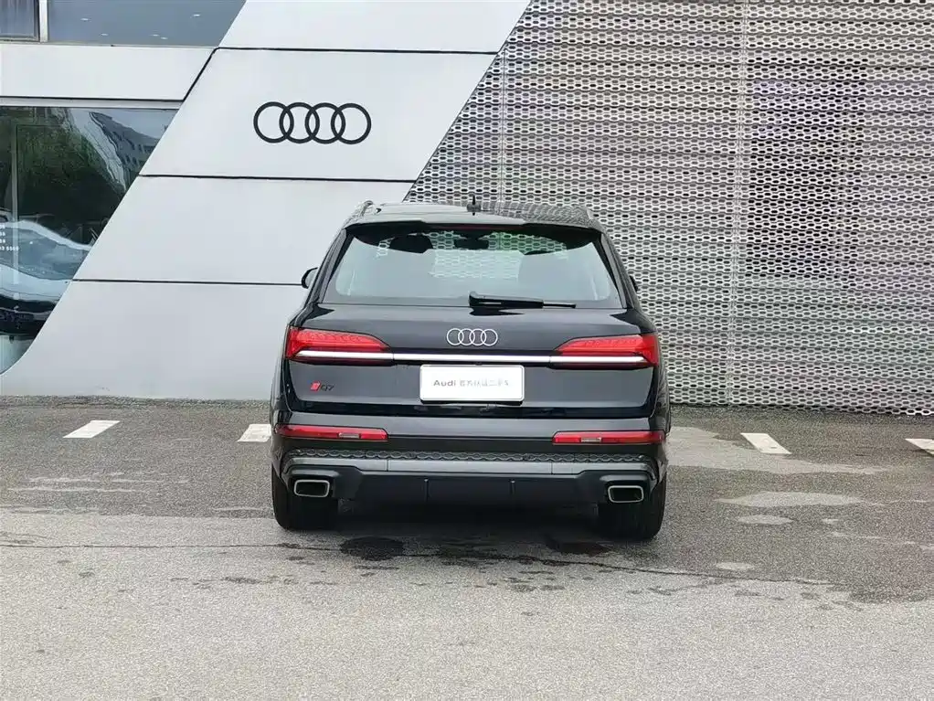 Audi Q7 2025 55 TFSI quattro S line Sport фото 6