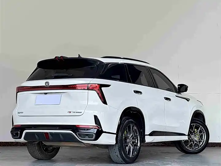 Changan CS75 PLUS 2023 3rd Generation 1.5T Automatic Luxury Edition фото 9