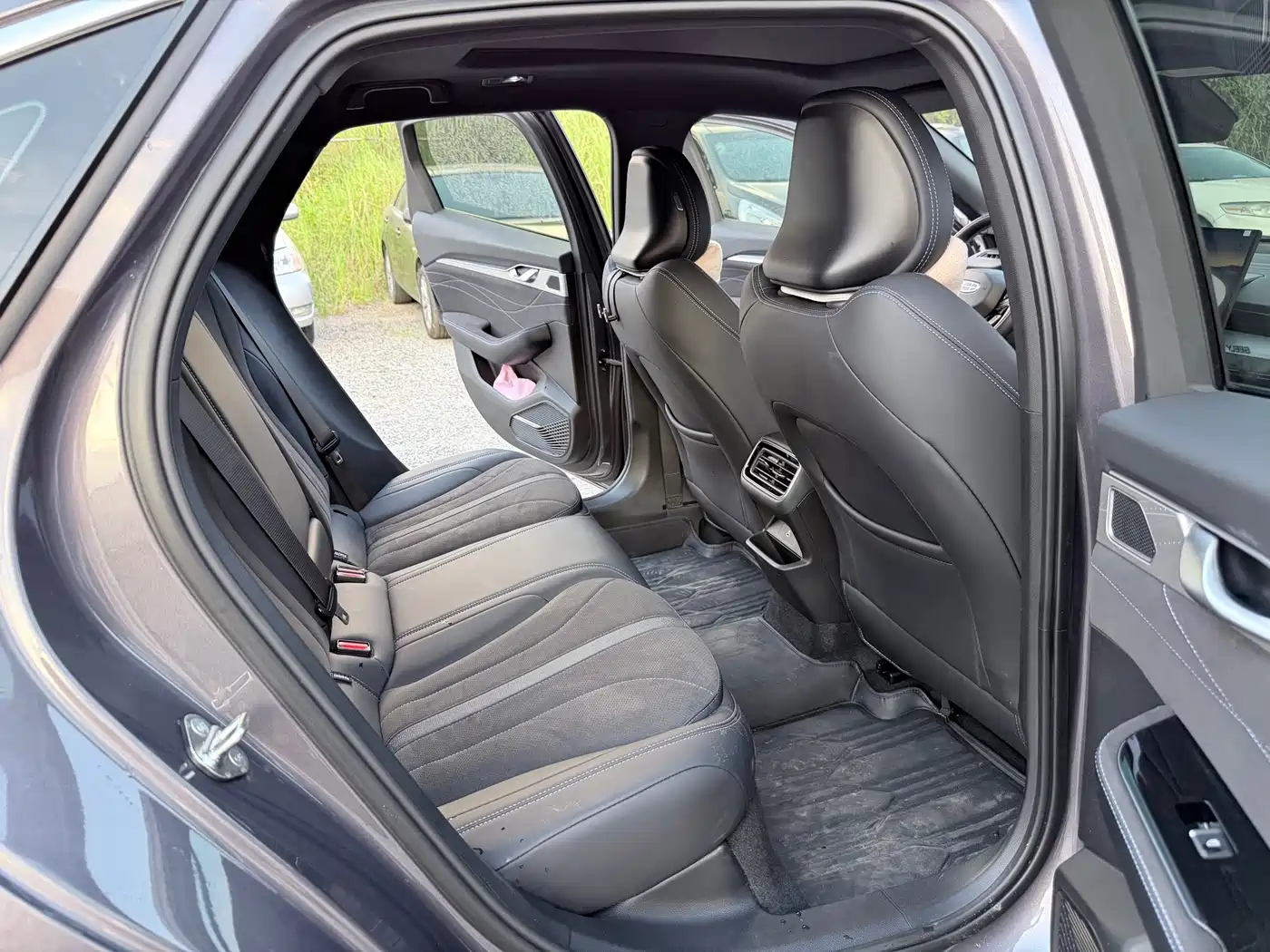 Photo 12 - Geely Preface
