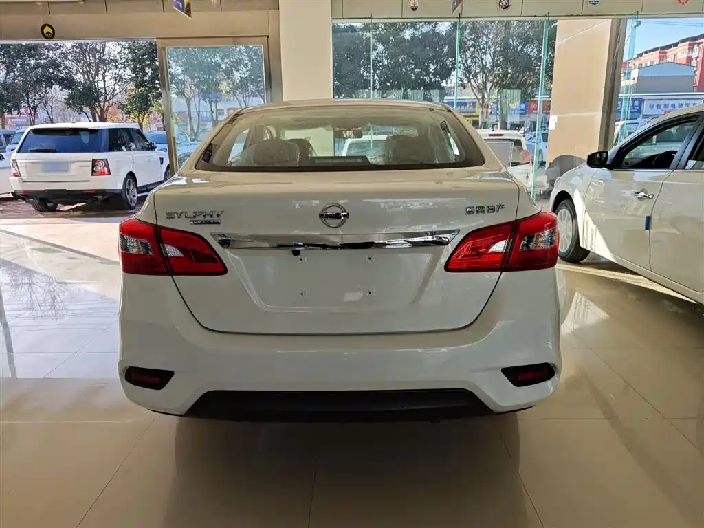 Nissan SYLPHY, миниатюра 6