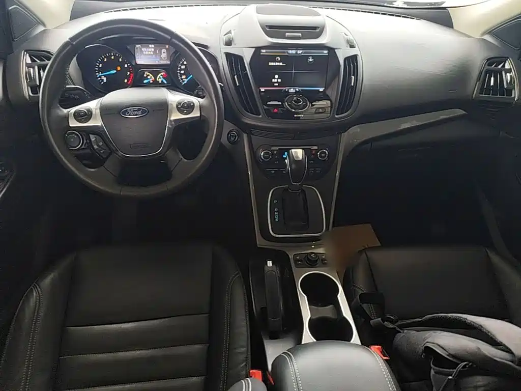 Фото 6 - Ford Kuga