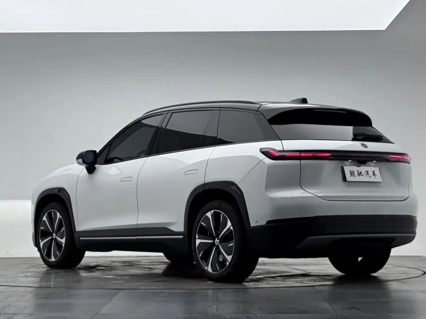 2024 NIO ES7
