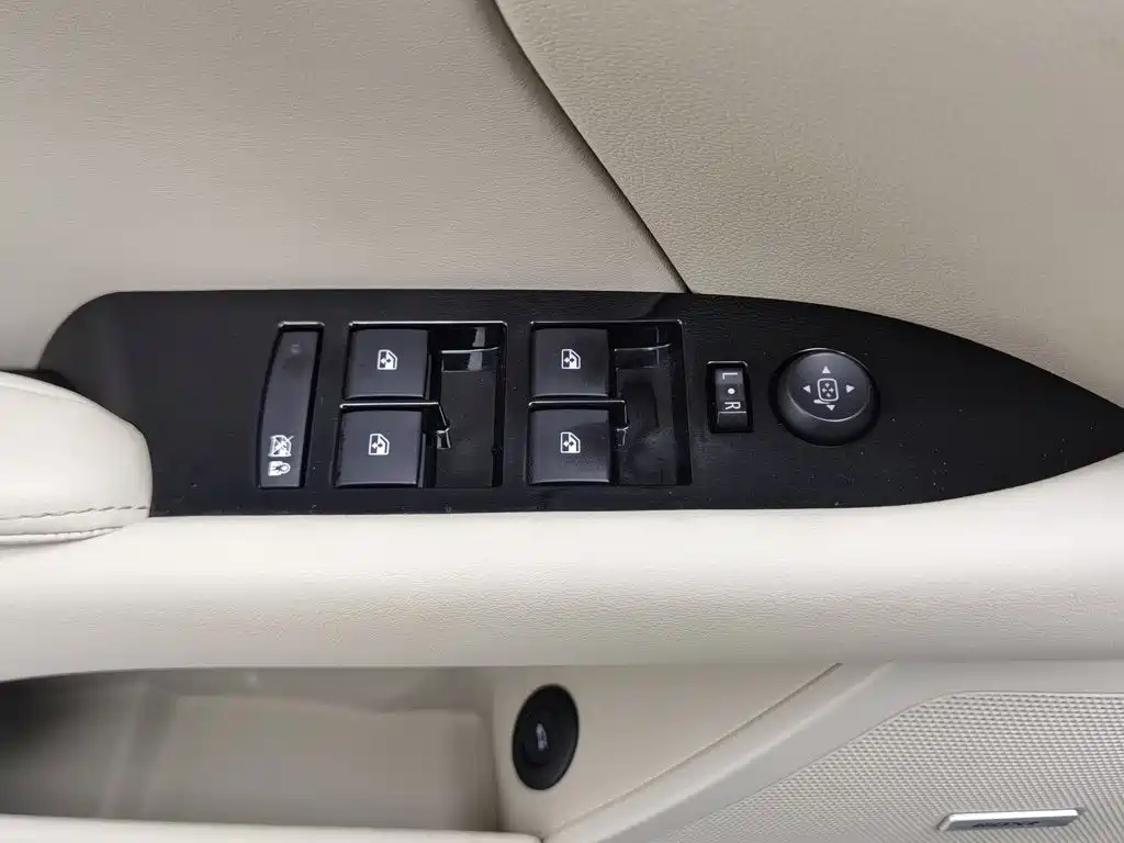 Фото 9 - Cadillac XTS