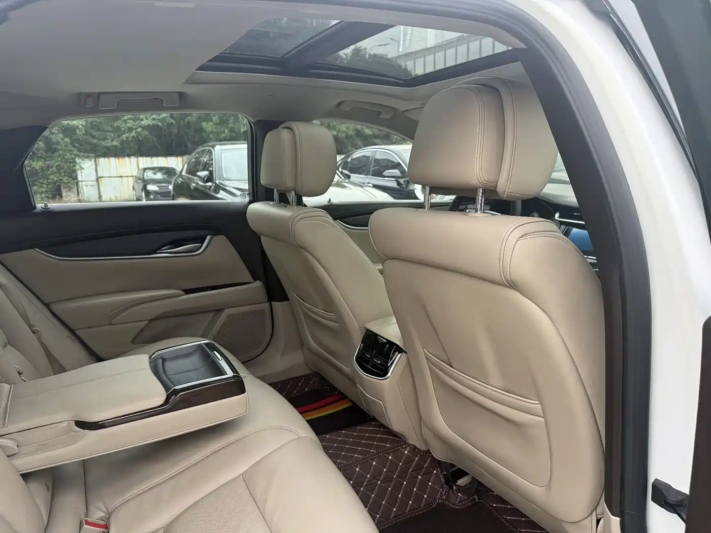Cadillac XTS 2014 2013 Model 28T Comfort