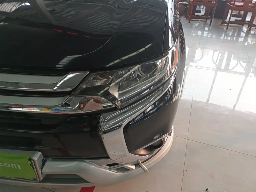 Mitsubishi Outlander 2018 2.0L 2WD Glory Edition 5-seater фото 24