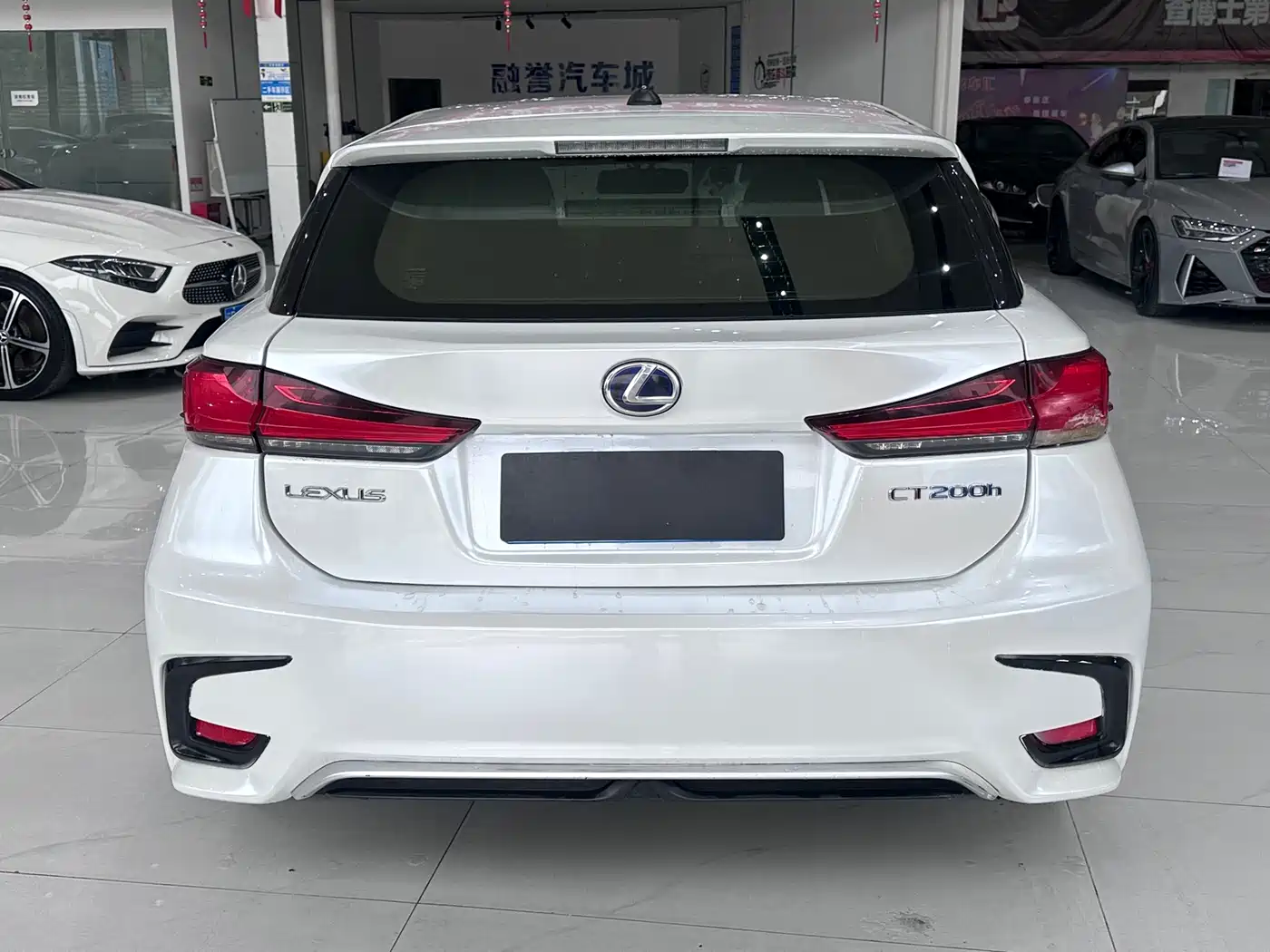 Lexus CT 2017 CT200h Elite Edition Monochrome China V фото 8
