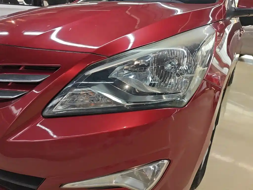 Hyundai Reina 2014 Model 1.4L Automatic GLX фото 24