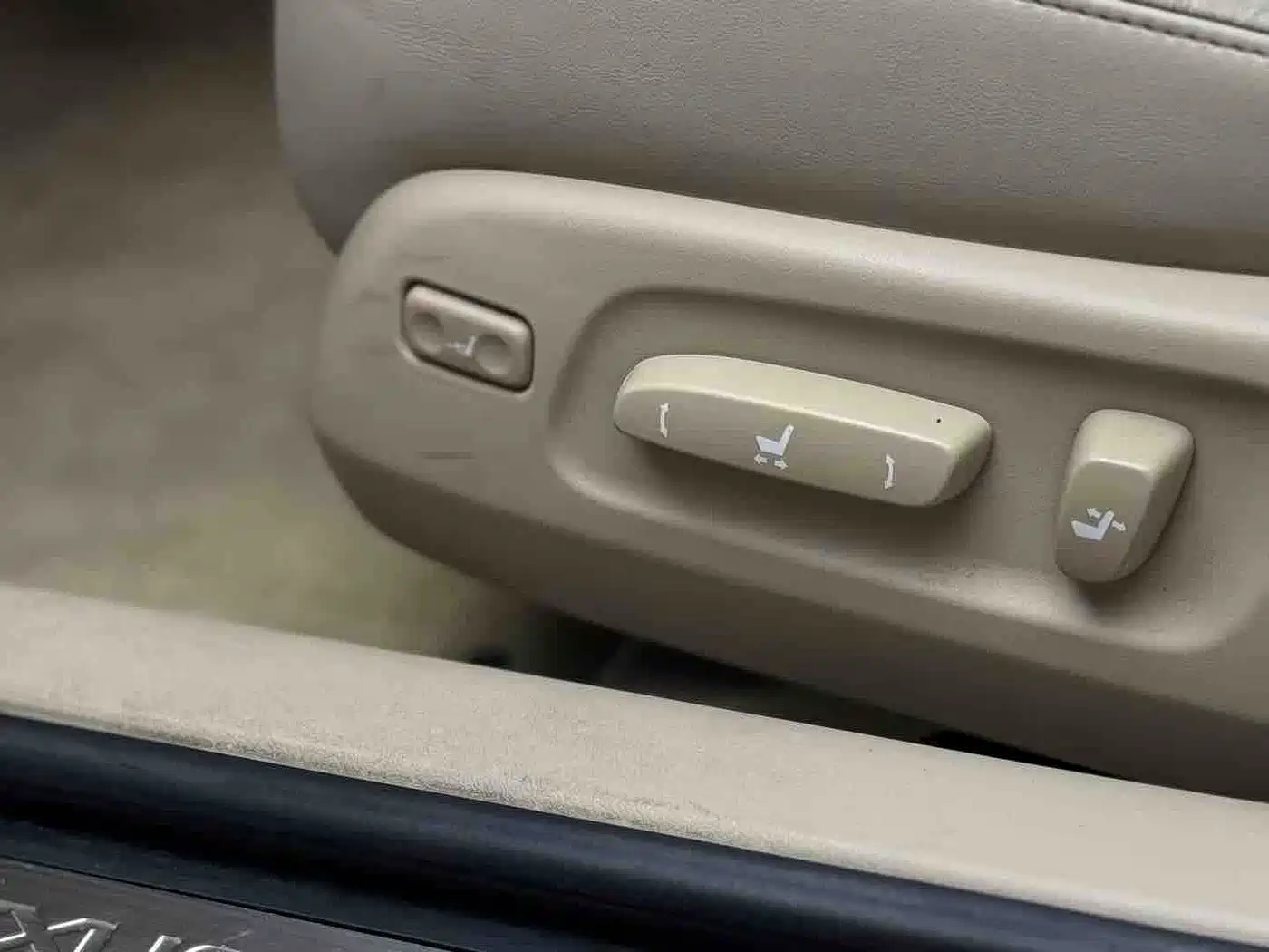 Фото 6 - Lexus ES