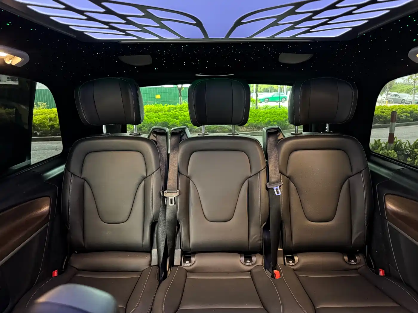 Mercedes-Benz V-Class 2021 V 260 Premium Edition фото 24