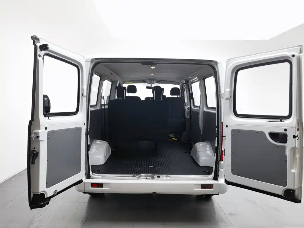 Photo 16 - SAIC Maxus Xintu V80