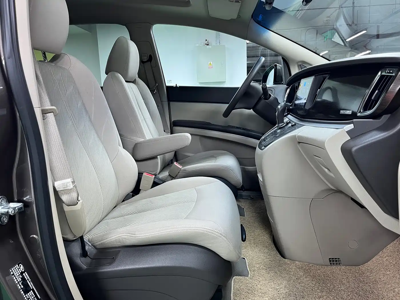 Buick GL8 2013 2.4L CT Luxury Business Comfort Edition фото 19