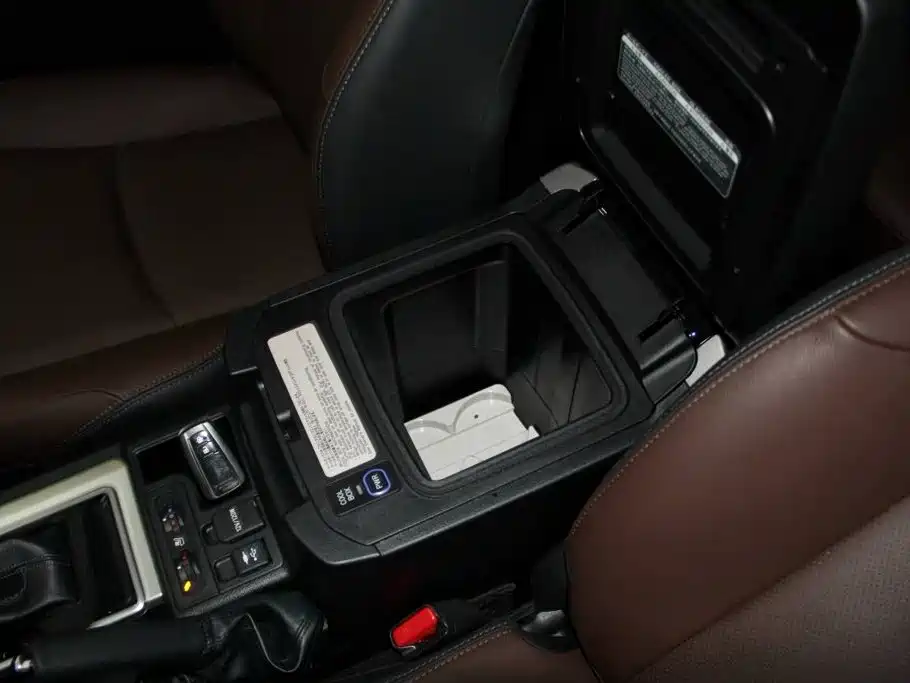 Toyota Prado 2020 2019 3.5L Automatic TX-L Zunxiang Edition with Rear-mounted Spare Tire