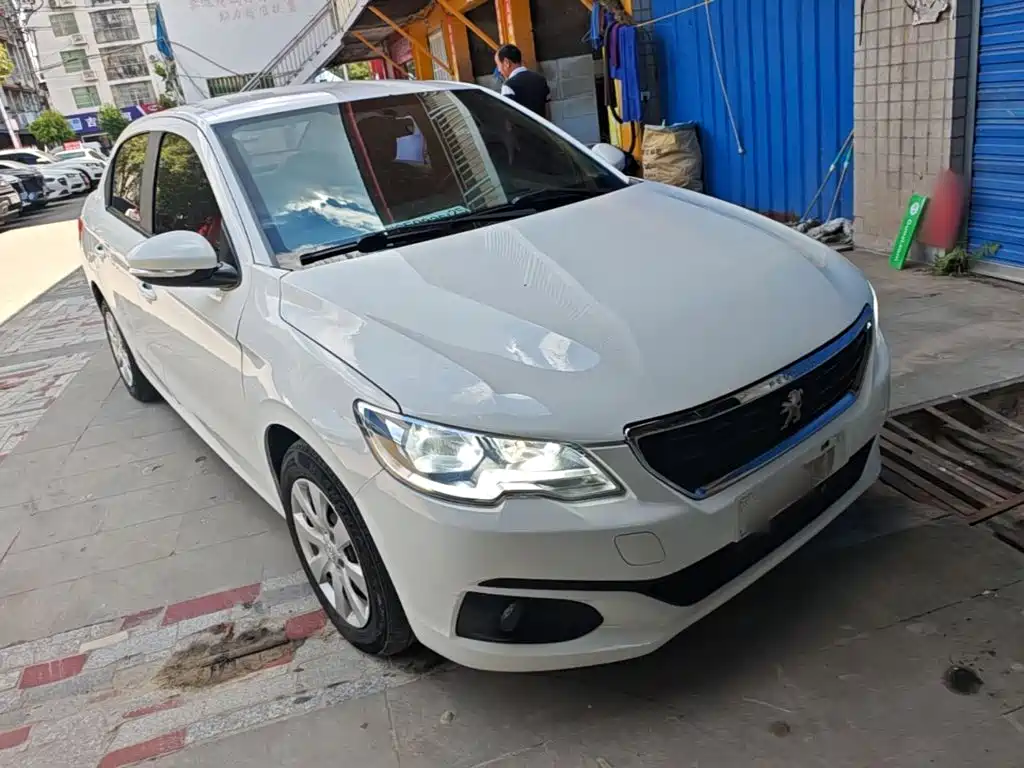 Peugeot 301 2019 2018 1.6L Manual Comfort Edition