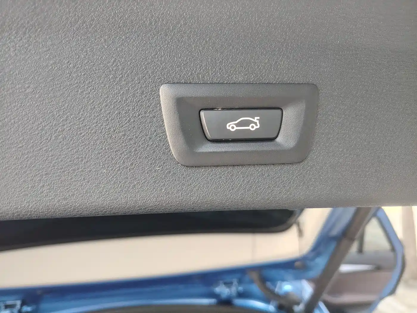 BMW X1 New Energy 2020 xDrive30Le Premium Edition фото 15
