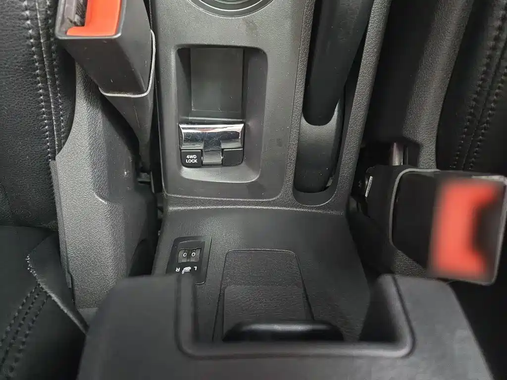Jeep Compass (Import) 2014 2014 Facelift 2.4L 4WD Comfort Edition