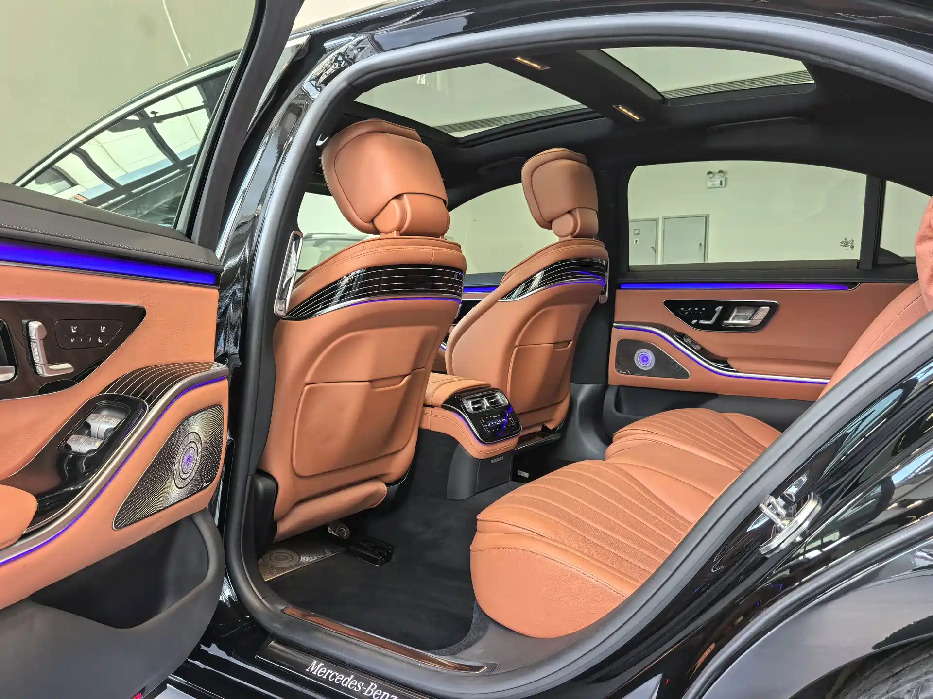 صورة 10 - Mercedes-Benz S-Class
